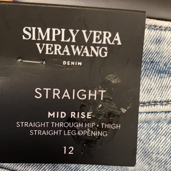 Simply Vera Vera Wang distressed straight power stretch jean size 12 - Picture 4 of 17